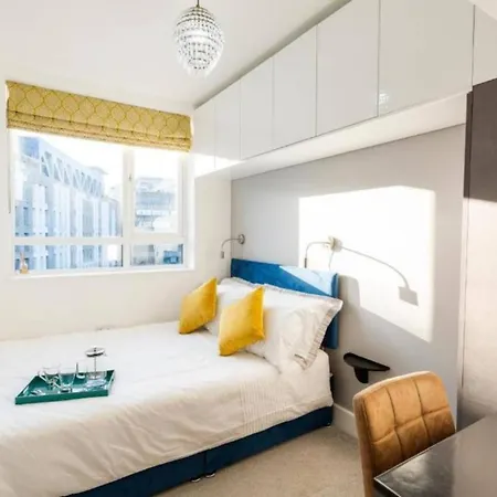 Appartement Chic & Stylish 2bd Flat In Picturesque