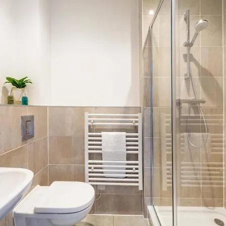 Chic & Stylish 2bd Flat In Picturesque Appartement